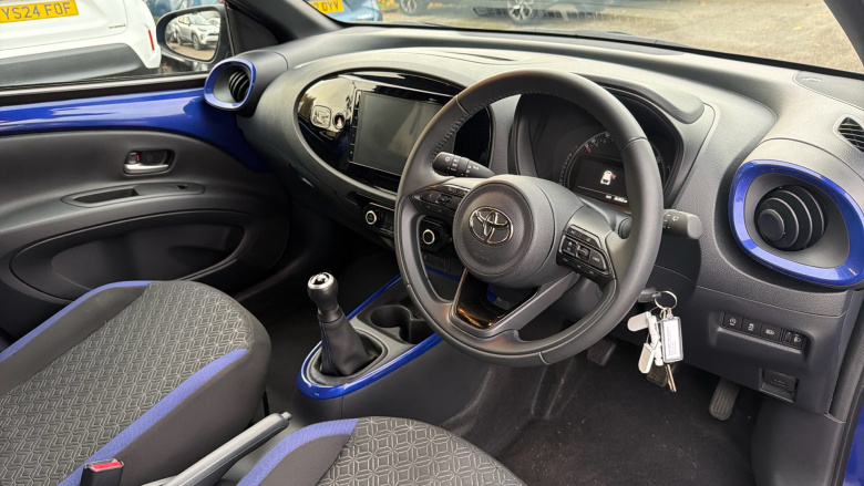 Toyota Aygo X 1.0 VVT-i Edge 5dr Petrol Hatchback